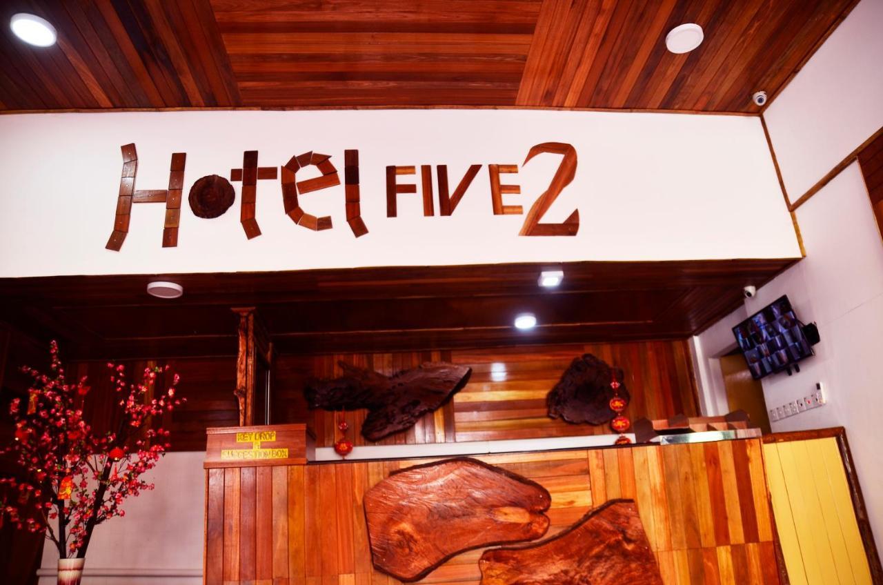 Hotel Five 2 Kota Kinabalu Buitenkant foto
